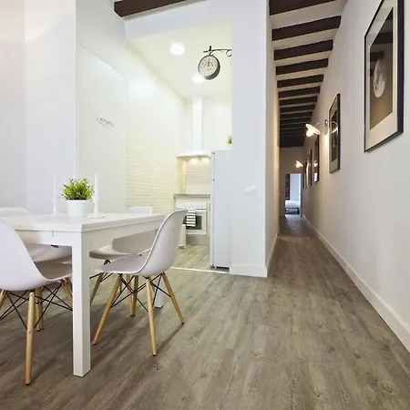 The White Flats Sant Antoni *